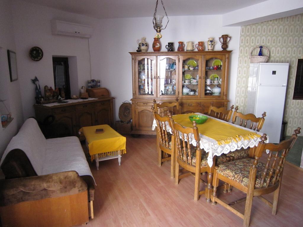 Holiday Home Mona イグラネ 部屋 写真