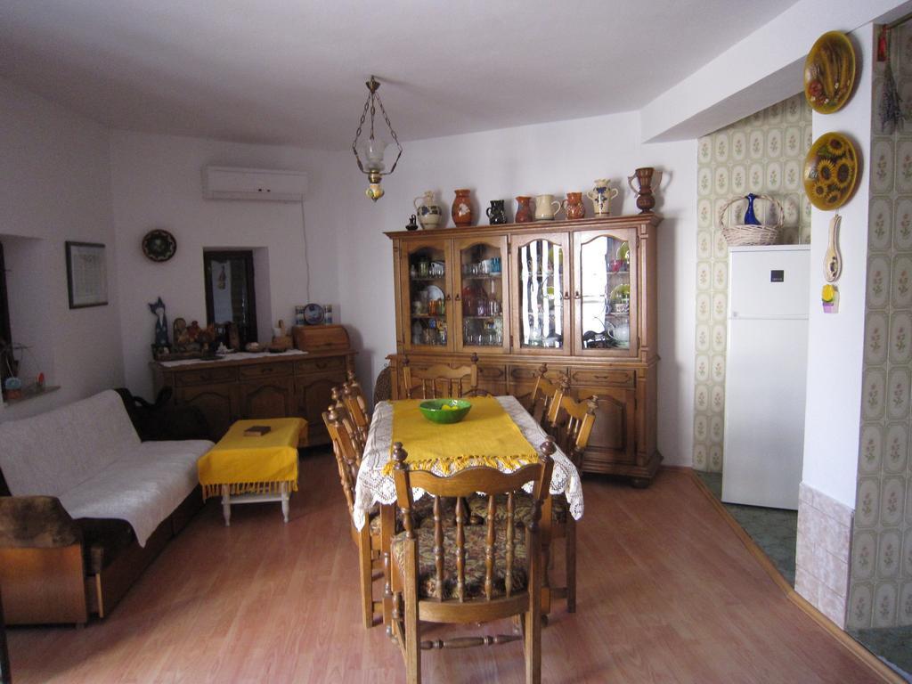 Holiday Home Mona イグラネ 部屋 写真
